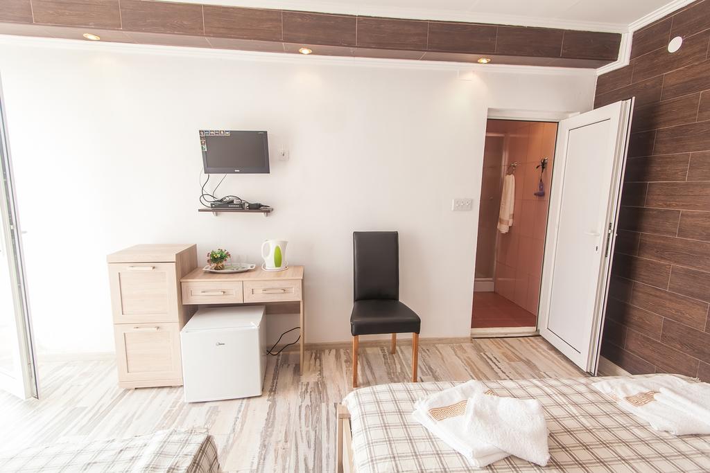 Rooms And Apartments Milana Bar Rum bild