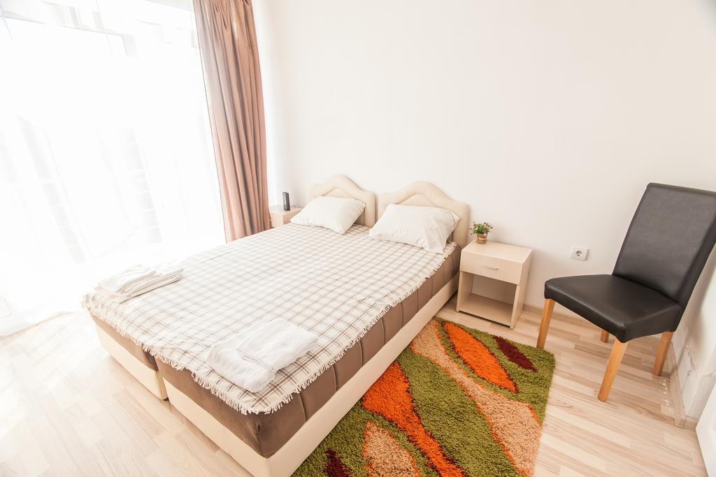 Rooms And Apartments Milana Bar Rum bild